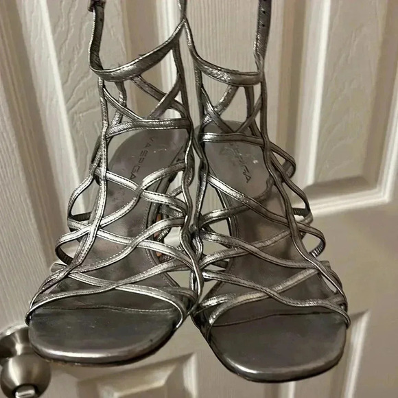 VIA SPIGA silver heels size 7 - Picture 2 of 9